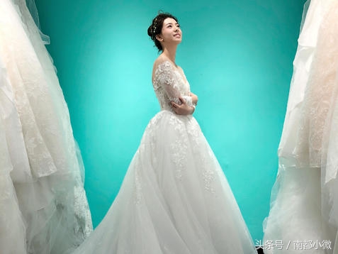 洛维思国际婚礼南阳店8.17LOVESTSHOW在新田360广场举行