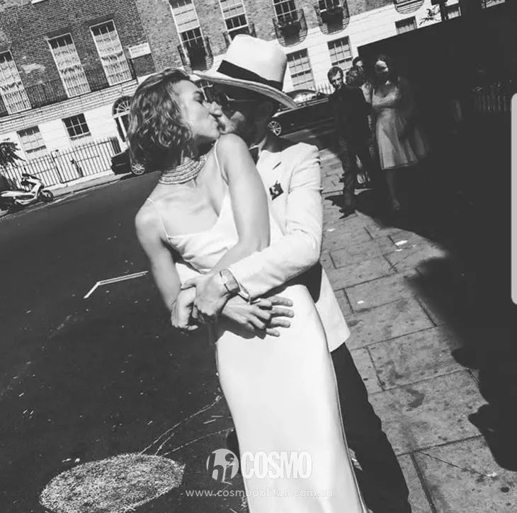 时髦办｜这位法国造型师穿衬衫结婚了，让我想起了赫本的头巾