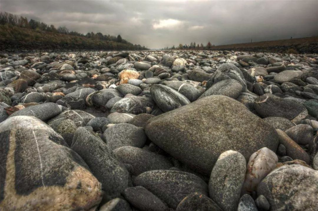 世界在听中国说,巴音郭楞经典故事