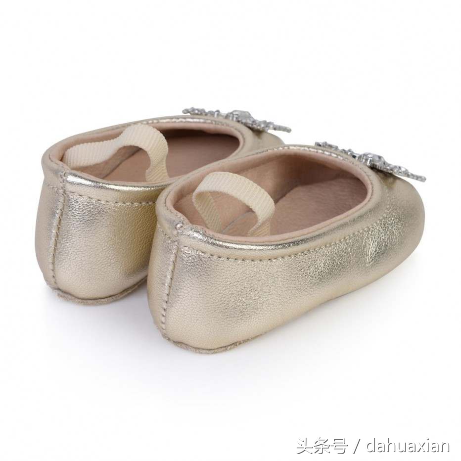 拥有纯正英伦血统的ArunaSeth名牌鞋，童鞋产品款式