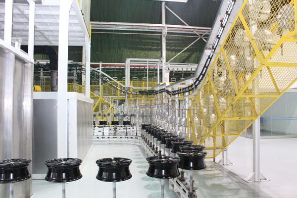 全国最大的生产汽车轮毂厂,濒临倒闭的企业做大做强