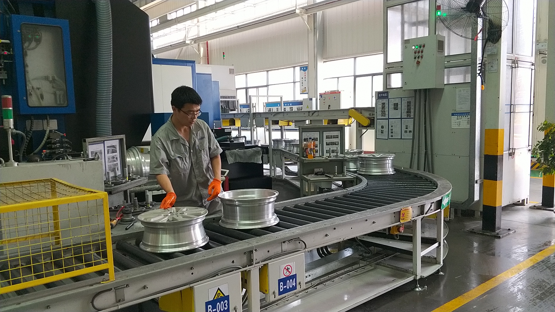 濒临破产的小厂,濒临倒闭的汽车厂家