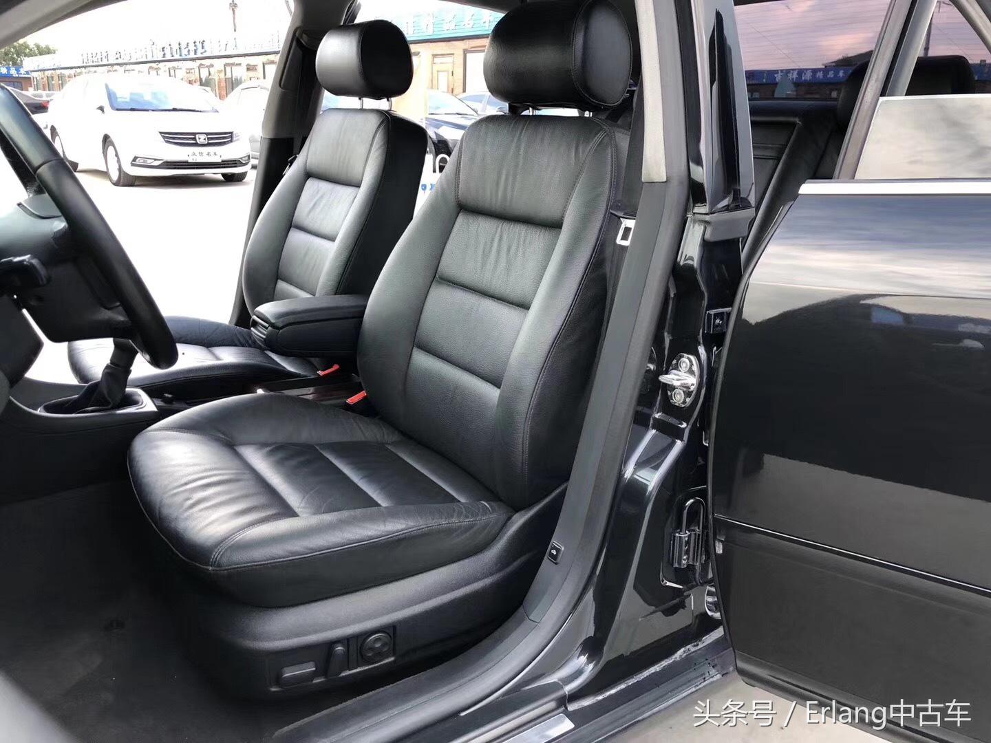 新老款奥迪a6c5,他风华绝代