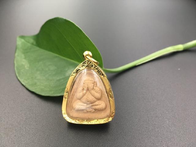 龙婆撒空2534掩面佛