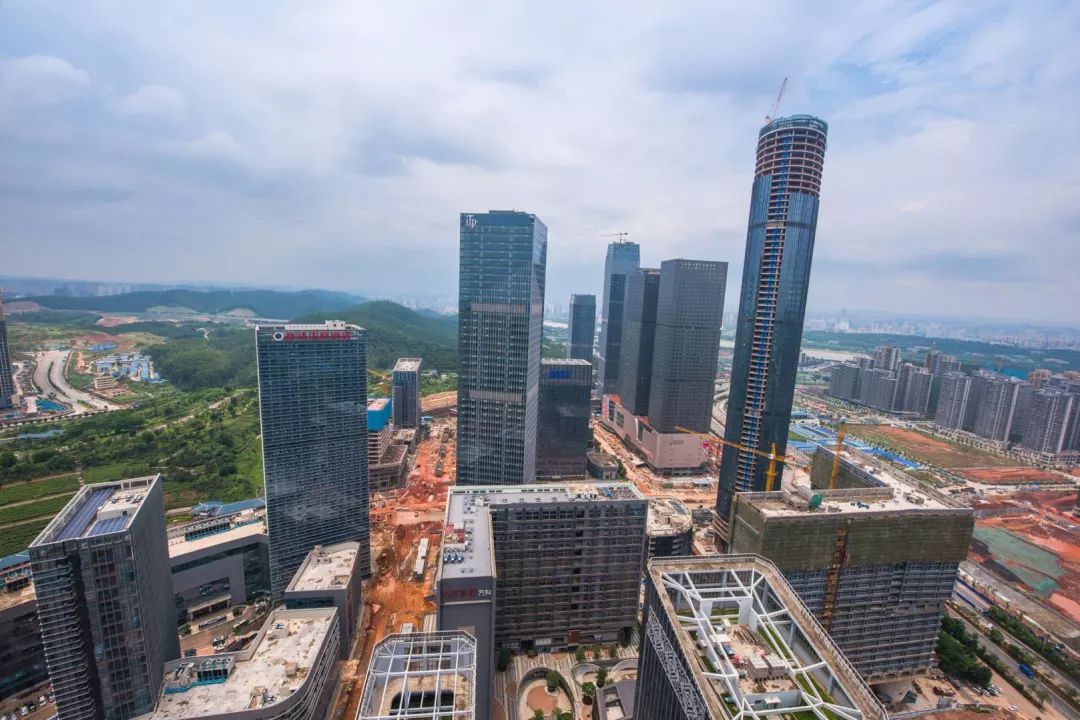 从蓝图到实景未来之城拔地而起,从一纸蓝图到一城佳境