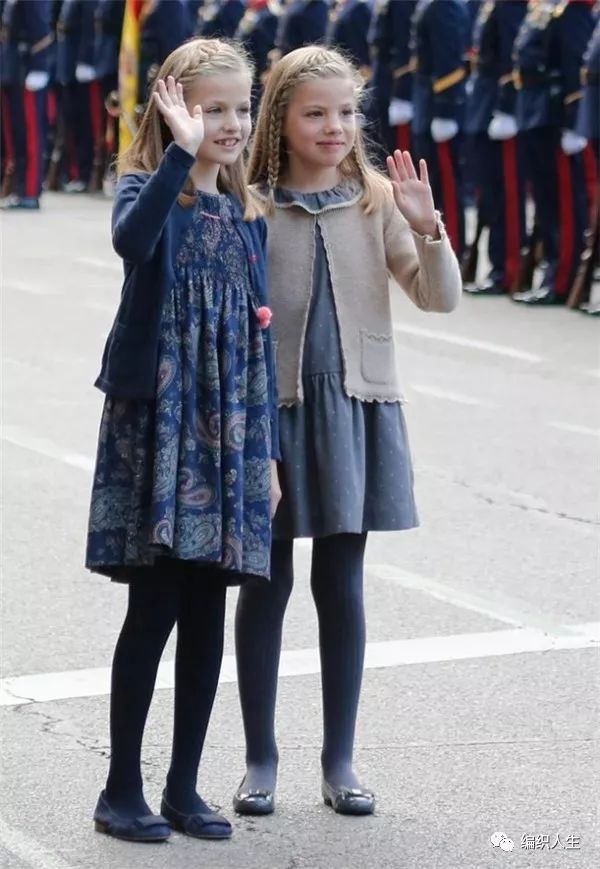 最新款好看的儿童毛衣,儿童中长款宽松毛衣