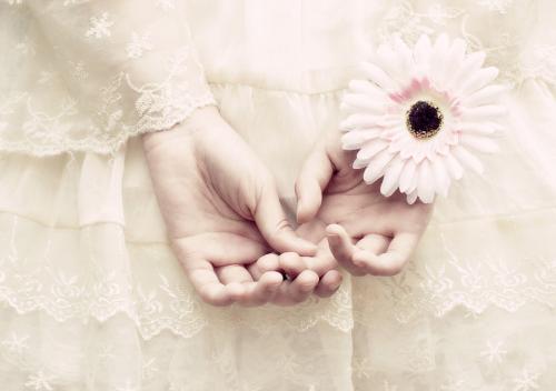 凡士林有什么作用怎么使用,凡士林妙用护肤