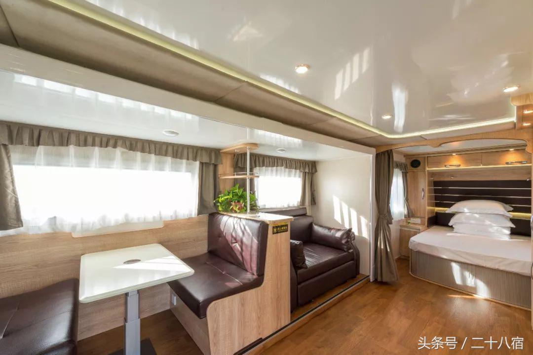 陈柏霖纳米比亚自驾游视频,陈柏霖在沙漠开车