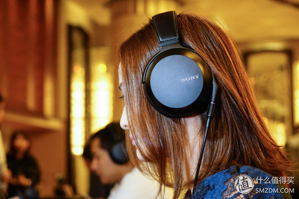 索尼sony初音限定版,索尼召开醇音系列音频产品发布会