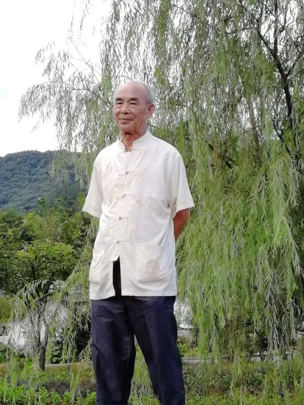 韶关曲江乳源诗友结袂自然游集诗三十首