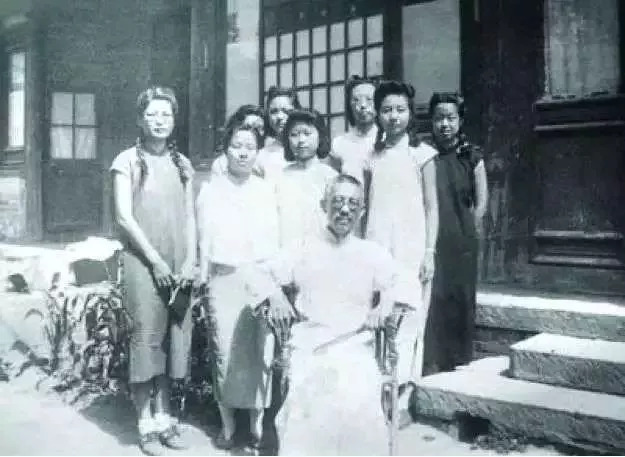 张爱玲与林徽因谁更有才,张爱玲和林徽因她们谁更厉害