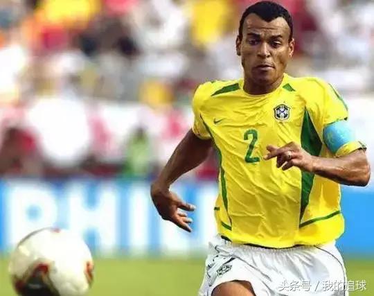 那些球场上不可思议的进球,那些足球场上的无法超越的镜头