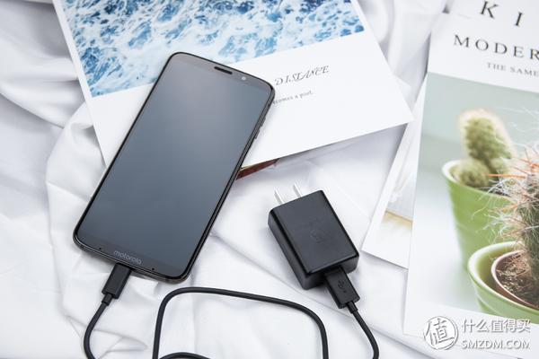 摩托罗拉motoz3测试,摩托罗拉motoz3开箱