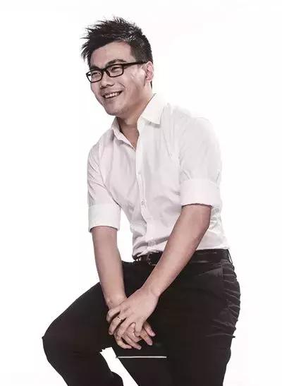 在硅谷骗了8亿的榨汁机,美国硅谷榨汁机视频