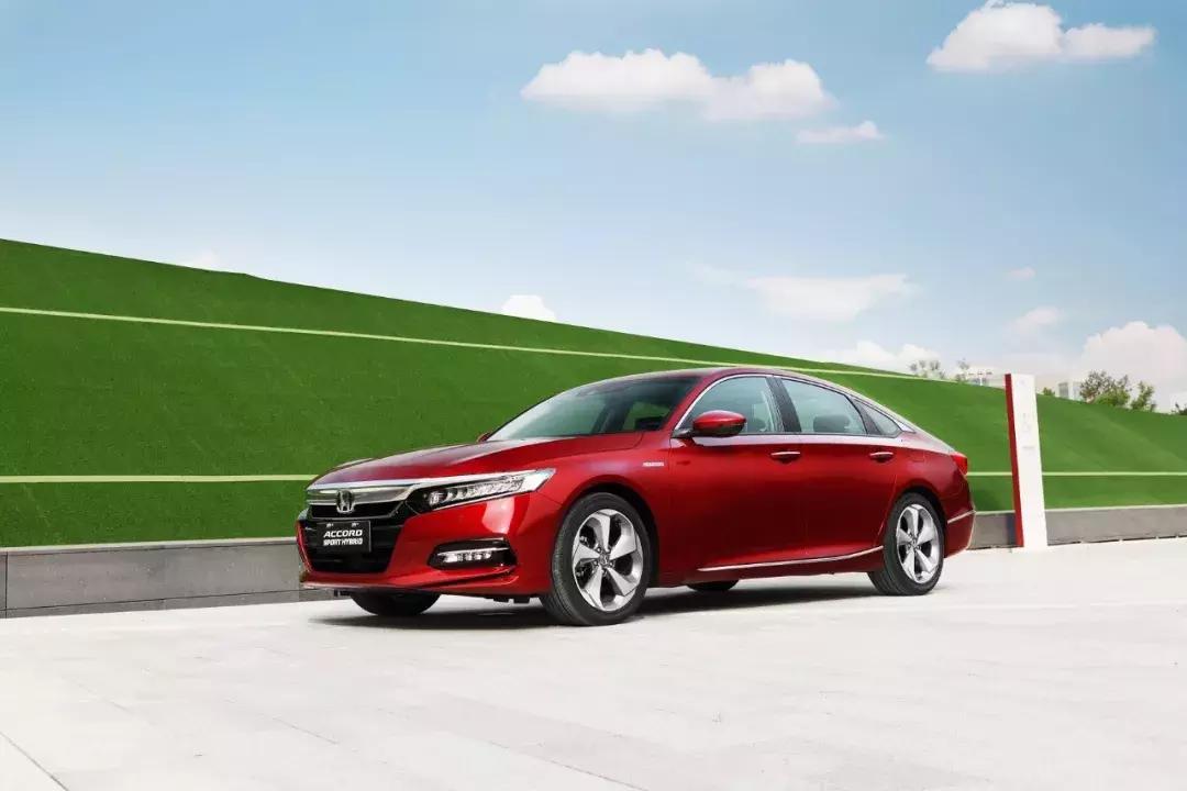 全新款大号本田雅阁十代试驾,本田雅阁混动十万公里测评懂车帝