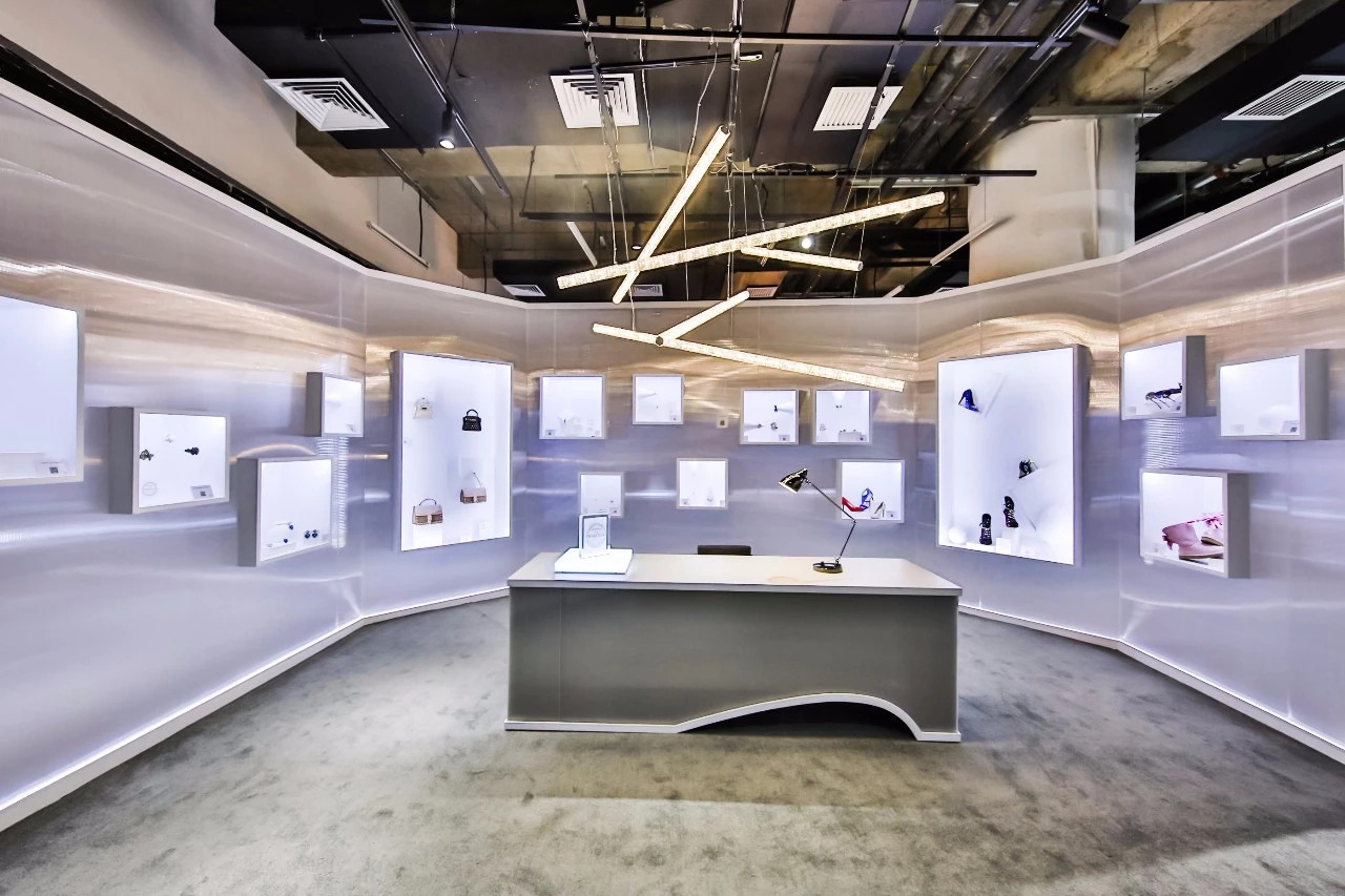 施华洛世奇幻影奇境全球首展,施华洛世奇silver翅膀