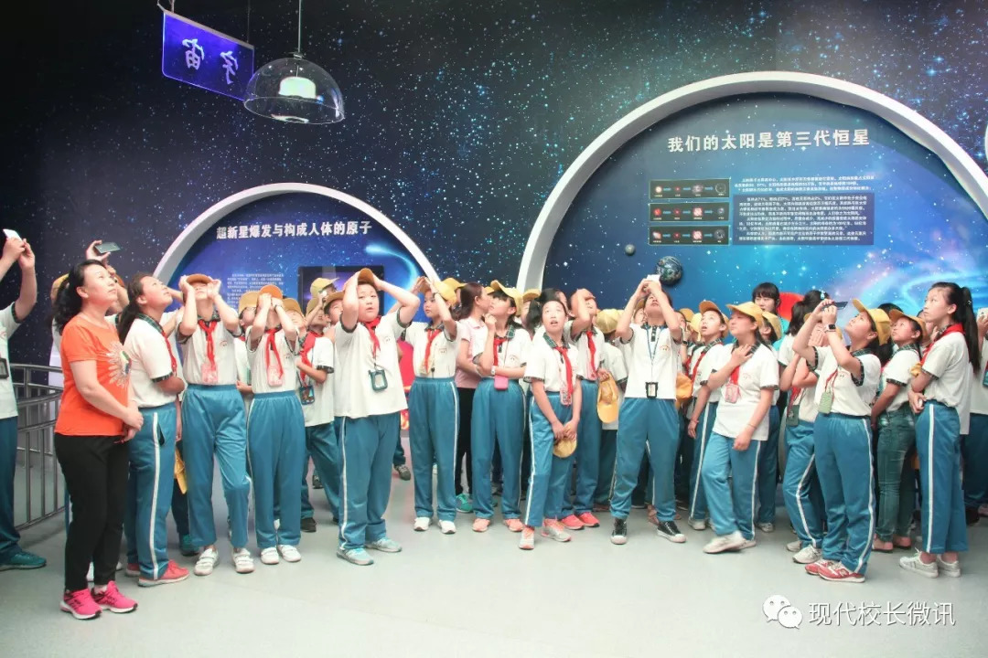 「聚焦」幸福满满的杏东小学——与太原市杏花岭区杏东小学校长耿凤红谈幸福