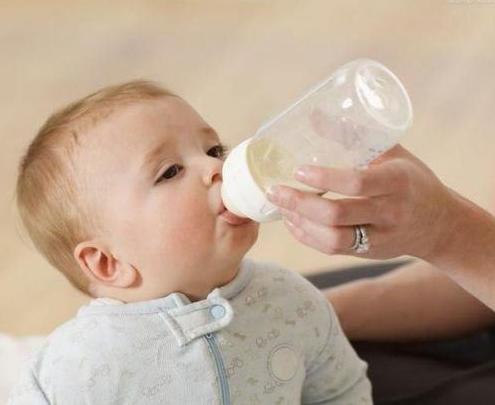 给孩子断奶最正确的方法,2岁多断奶好方法让宝宝轻松断奶
