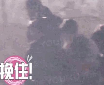 冯绍峰赵丽颖聊天,赵丽颖冯绍峰谈恋爱逛街