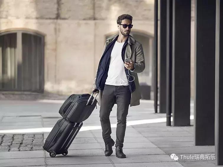 瀹炵敤鑳屽寘娴嬭瘎,thule浼戦棽鑳屽寘