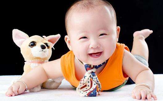 哺乳期妈妈避免吃哪些食物,哺乳期妈妈要尽量少吃这4种食物