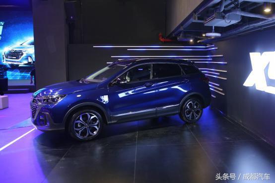 *级A**SUV融合了AI技术后，是怎样的一种用户体验？