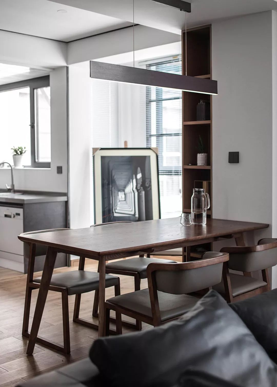 100平米电视墙现代简约风格效果图,好看的投影电视墙