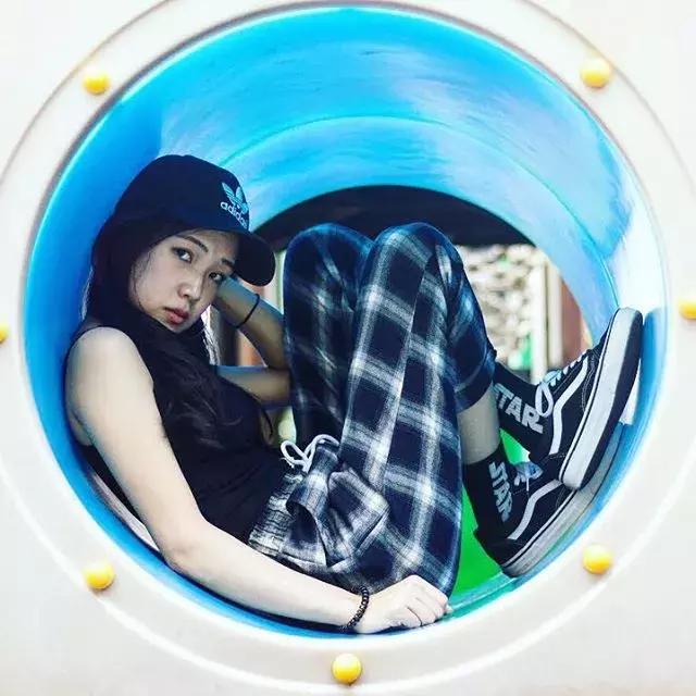 害怕镜头,害怕直视镜头