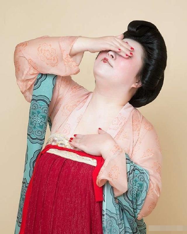 以胖为美大唐,唐服女装惊艳国外