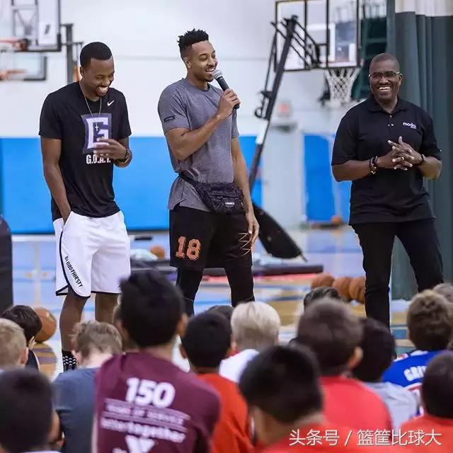 nba奥胖冲进观众席,nba球员奥胖