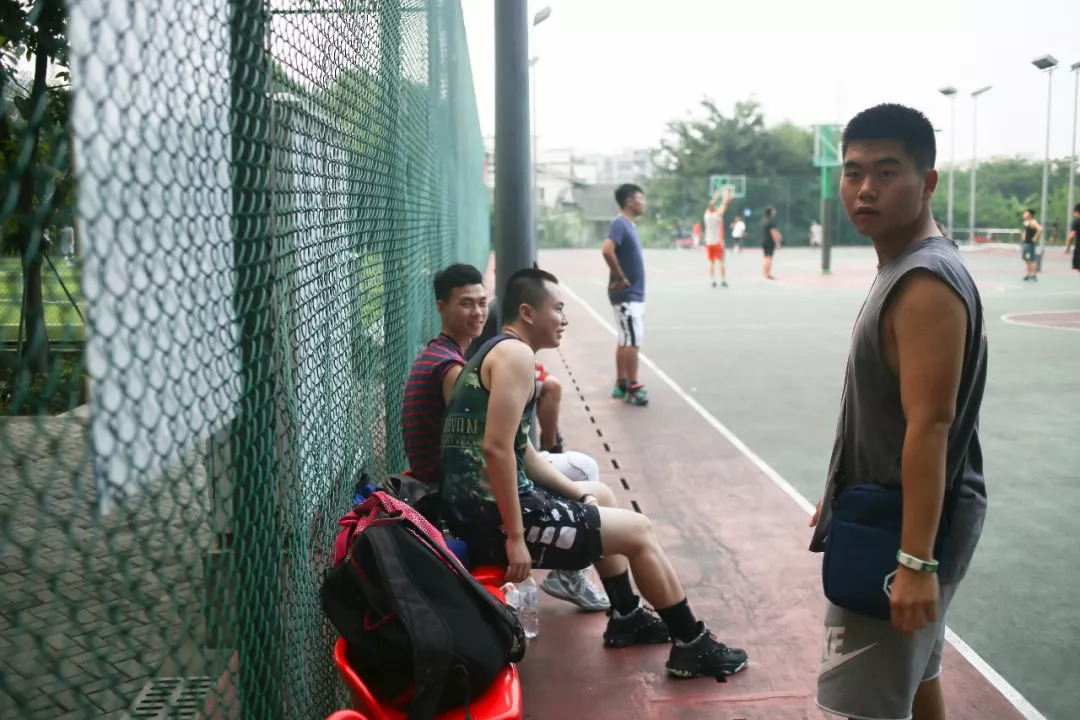 映象青白江｜汗流浃背才快活！傍晚的文体中心有最活力激情的一面！