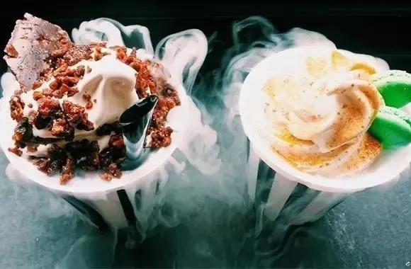 网红冰淇淋冒烟的,网红最火的冒烟冰淇淋