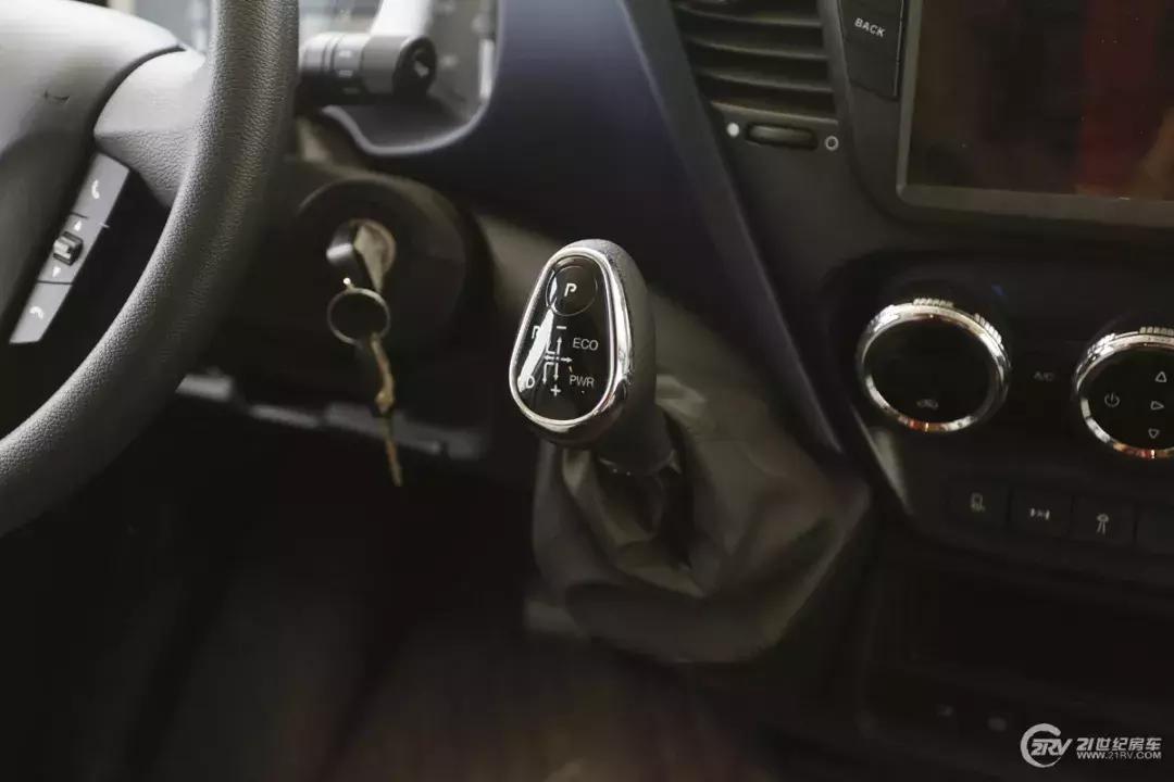 最贵房车排行榜,最贵房车价值近千万堪比豪宅