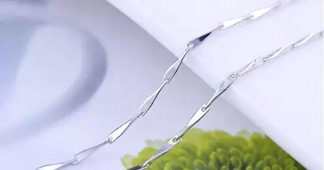 铂金最火项链,铂金项链性价比高的品牌