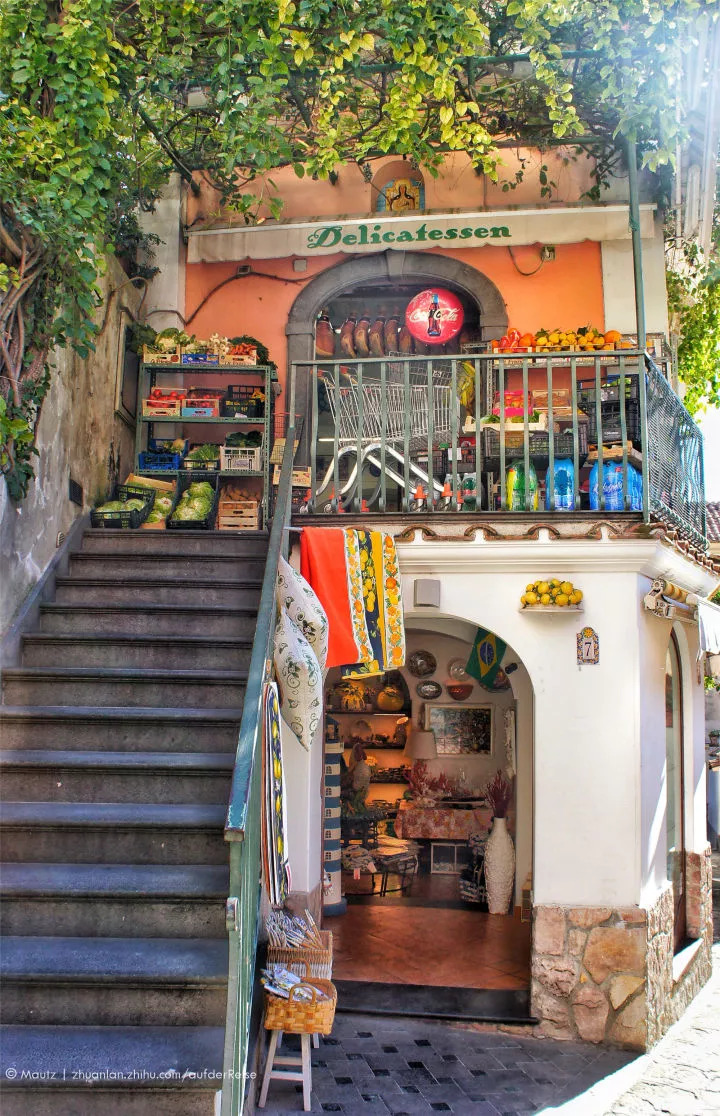 神奇女侠天堂岛卡洛斯,神奇女侠天堂岛有什么