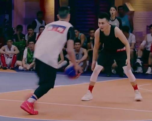 《这！就是灌篮》周杰伦、林书豪、李易峰都上脚了什么鞋