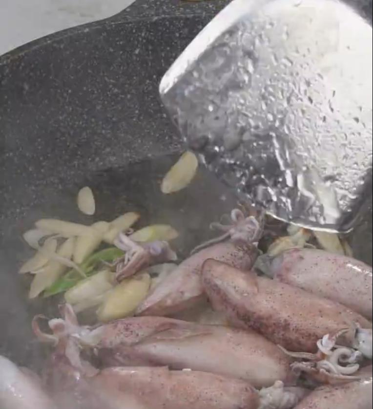 海兔子墨鱼仔家常做法,海兔子美食制作全攻略想学就来看