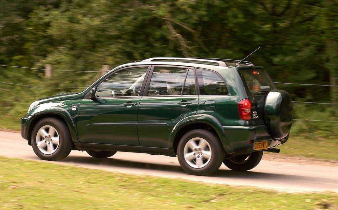 开不坏的丰田是一句调侃吗,所谓的开不坏的丰田修不好的奥迪