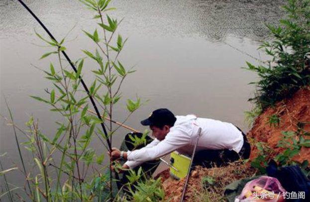 钓大鱼技巧防止切线,钓大鱼中鱼后怎么控鱼