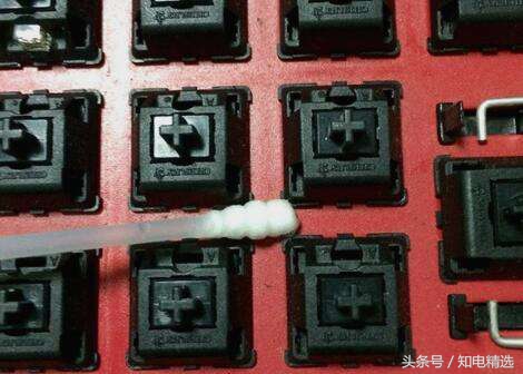 怎么正确清洗机械键盘,如何清洗机械键盘的正确方法