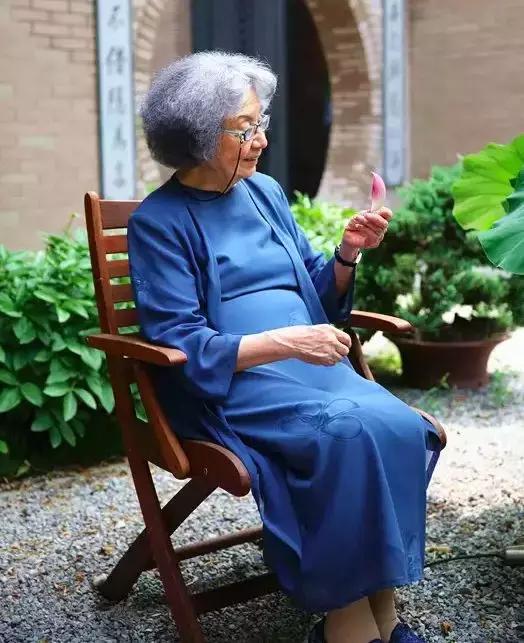 古文这么难，日常生活也用不着，学了有啥用？