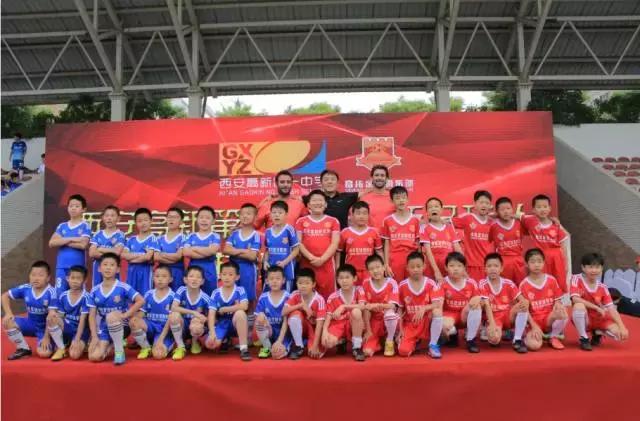 怎么像梅西一样高空停球,你想和梅西踢足球吗