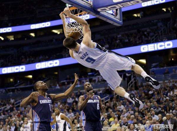 这个菜鸟太残暴，NBA一场不打，挤走场均16+9+3准全明星？