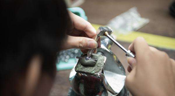 明明可以靠脸吃饭偏偏要靠嘴,明明可以靠脸吃饭偏偏要靠实力