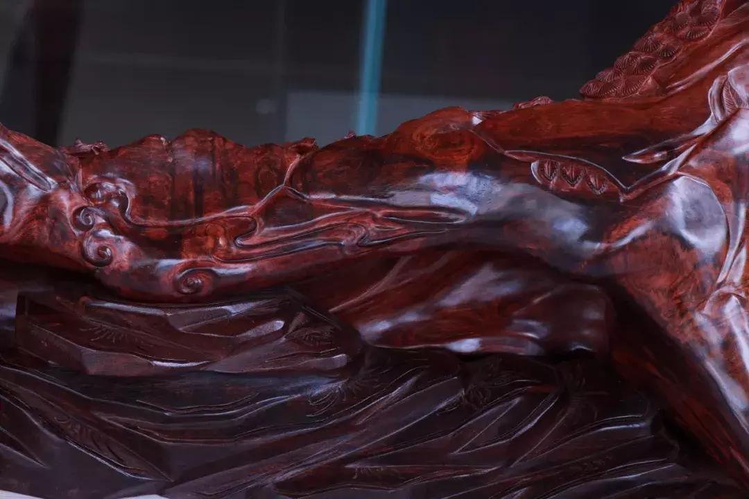 如得这件海南黄花梨“八骏图”，马到功成，飞黄腾达