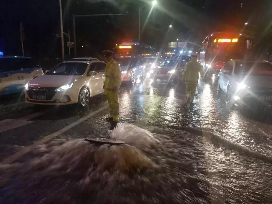 雨天车辆被淹怎么办？这三步一定要知道！