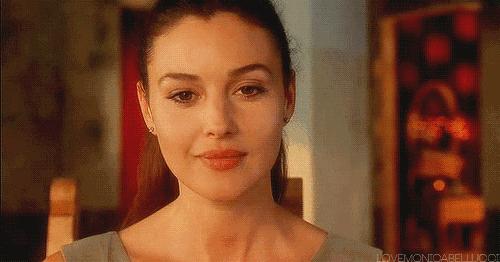 她是全球公认的最性感女神，“裸露”却不情色的人间*物尤**！