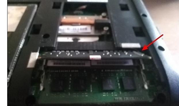 笔记本内存条怎么安装教程,笔记本内存条怎么安装