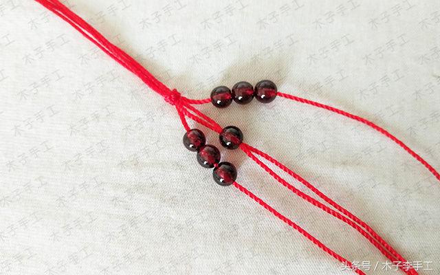 本命年编织红绳腰链,现在流行带红绳腰链本命年