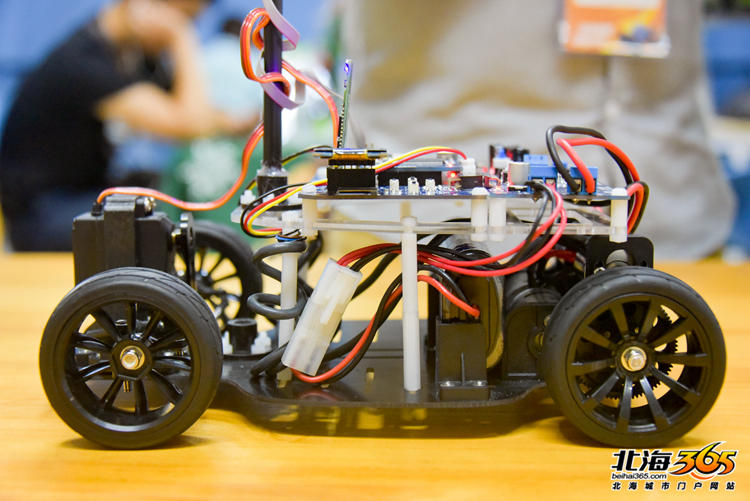 自制智能无人驾驶车,无人车远程操控制作